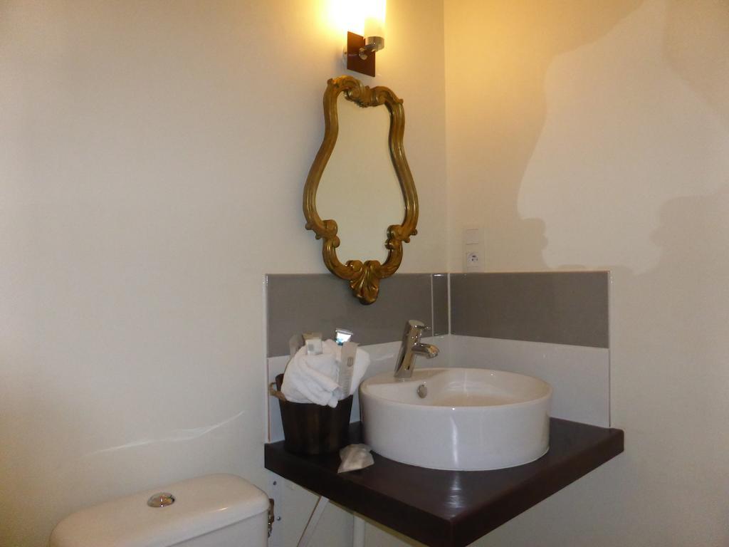 Le Bannier Hotel Restaurant Orleans Room photo