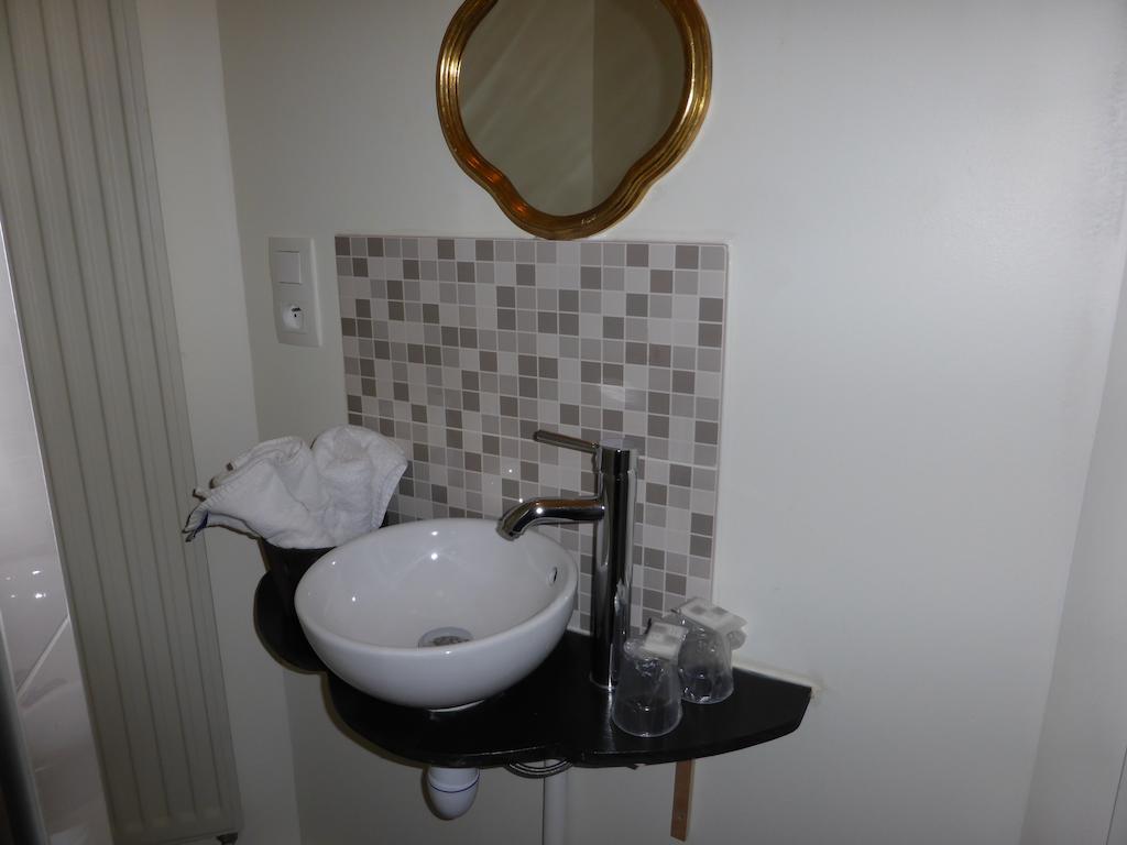 Le Bannier Hotel Restaurant Orleans Room photo